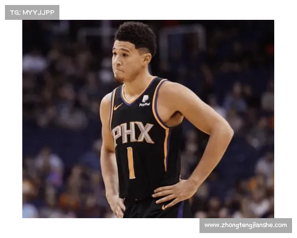 德文·布克在压力下展现冷静心态 成为比赛中的关键表现者